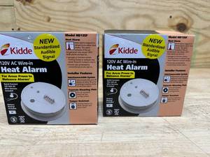 lot 216 image: (2) Kidde Heat Detectors
