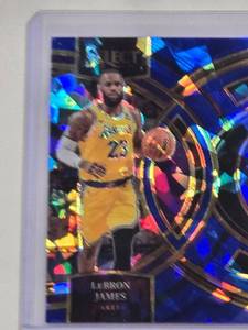 lot 192 image: LeBron James 2022-23 Panini Select Blue Cracked Ice No. 135