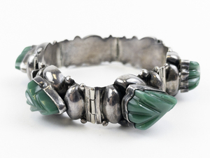 lot 166 image: Green Onyx Sterling Silver Panel Bracelet. 44 Grams