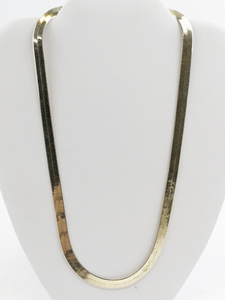 lot 16 image: IBB (Italy) 20 6.5MM Sterling Silver Herringbone Necklace.