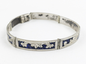 lot 29 image: Mexico (Unknown) Lapis Etched Sterling Silver Panel Bracelet.
