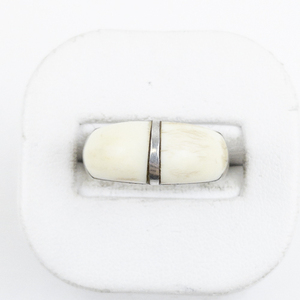 lot 54 image: Bone Inlay Sterling Silver Ring. Size 7.75 - 8.