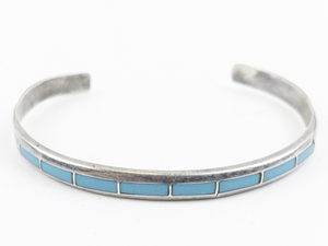 lot 159 image: Unmarked (Navajo) Turquoise Inlaid Sterling Silver Cuff Bracelet.