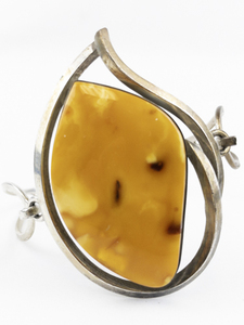 Large Baltic Amber Silver Tone Base Metal Hinged Bangle.