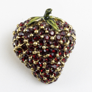 lot 202 image: Vintage Red Rhinestone Gold Plated Base Metal Brooch .