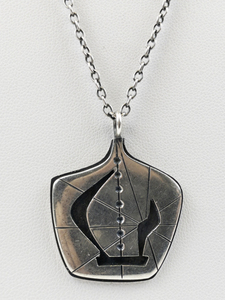 lot 225 image: Ron Senungetuk (Inuit) Mens Sterling Silver Pendant Necklace.