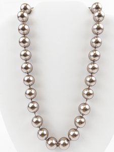 lot 241 image: Pink Knotted Silver Tone Base Metal Bead Necklace. New Old Stock