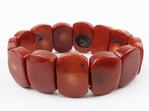 lot 247 image: Red Coral Gold Tone Base Metal Bead Bracelet. New Old Stock