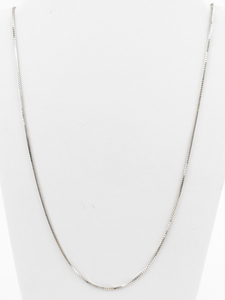 lot 265 image: International Bullion Brokers  30 Classic Box Link Sterling Silver Chain Necklace.