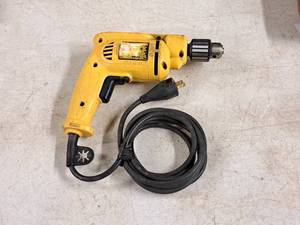 lot 575 image: DeWalt 38 Rotary Drill DWE1014