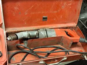 lot 590 image: Milwaukee 12 Right Angle End Handle Drill 1107-1 with Metal Case