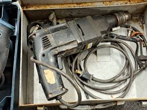 lot 593 image: AEG 12 Hammer Drill SB2E16RI with Metal Case