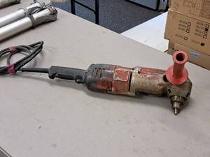 lot 594 image: Black & Decker 12-drive Right Angle Drill 1350-09