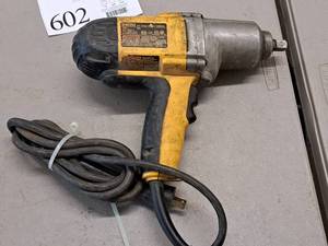 lot 602 image: DeWalt 12 Impact Wrench DW292