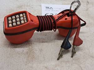 lot 633 image: Fluke Networks TS 30 Test Set