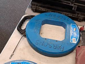 lot 635 image: Ideal Tuff-Grip S-Class 200 Fish Tape with Leader