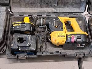 lot 654 image: DeWalt 18V SDS Hammer DC212 with (2) Batteries, (1) Charger, Case
