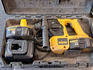lot 659 image: DeWalt 18V SDS Hammer DC212 with (2) Batteries, (1) Charger,  Tool Handle, Case