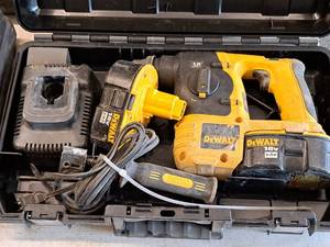 lot 661 image: DeWalt 18V SDS Hammer DC212 with (2) Batteries, (1) Charger,  Tool Handle, Case