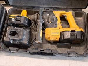 lot 665 image: DeWalt 18V SDS Hammer DC212 with (2) Batteries, (1) Charger,  Tool Handle, Case