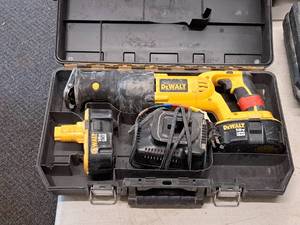 lot 679 image: DeWalt Variable Speed 18V Reciprocating Saw DC385 with (2) Batteries, (1) Charger, Case