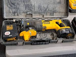 lot 673 image: DeWalt Variable Speed 18V Reciprocating Saw DC385 with (2) Batteries, (1) Charger, Case