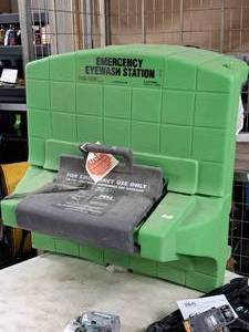 lot 694 image: Fendall Company Pure Flow 1000 Emergency Eyewash Station