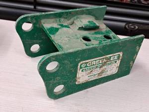 lot 741 image: Greenlee Screw-On Coupler Adapter #00799
