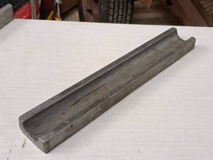lot 747 image: Greenlee Cable Tray Roller  1-14 EMT Thin Wall