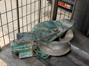 lot 755 image: Greenlee Pipe Bender Elbow Attachment #00863 with Extra Bracket (attached)