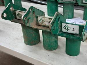 lot 779 image: Lot of (3) Greenlee Cable Tugger Screw-On Conduit CouplingBushing - 3, 3-12 and 4