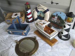lot 11 image: Quality Nautical decor includes mod...