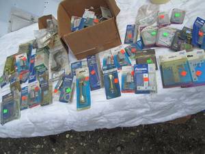 lot 74 image: Huge lot of assorted latches, faste...