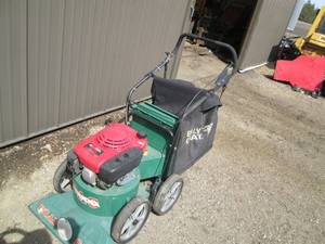 Billy Goat lawn vacuum with 5HP gas...