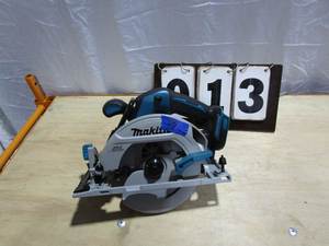 lot 13 image: Makita 6-12 Circular Saw