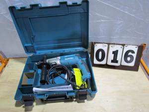 lot 16 image: Makita 34 Hammer Drill