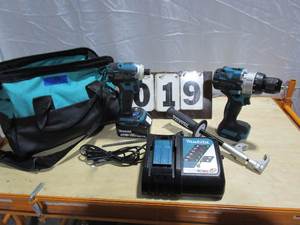 lot 19 image: Makita Drill Kit