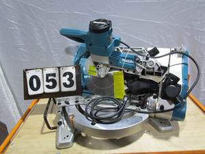Makita Slide Compound Miter Saw