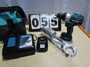 lot 55 image: Makita 12 Hammer Drill