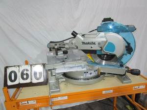 Makita 10" Dual Slide Compound Miter Saw