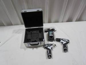 lot 61 image: Makita Driver-Drill Set