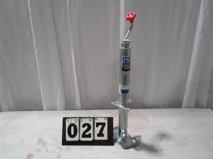 lot 27 image: Pro Series 2000lb Trailer Jack