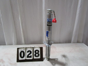lot 28 image: Pro Series 2000lb Trailer Jack