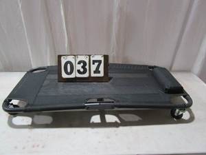 lot 37 image: Folding Mesh Creeper