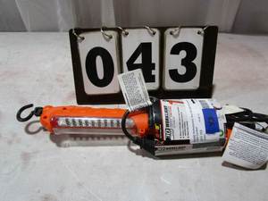 lot 43 image: PT Tools 30 LED Work Light