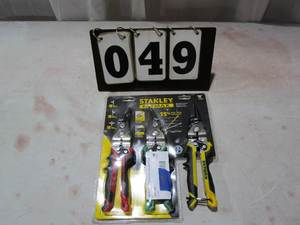 lot 49 image: Stanley Fatmax Aviation Snips
