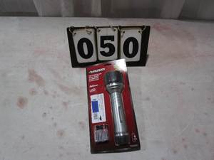 lot 50 image: Husky 700 Lumen LED Dual Beam Flashlight