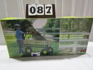 lot 87 image: Western Express All Terrain Wagon - Green