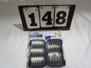 lot 148 image: Kobalt 40 pc Screw Driver Bit Set