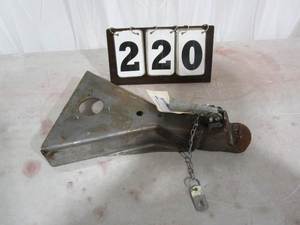 lot 220 image: Bull Dog Coupler - 2 A Frame
